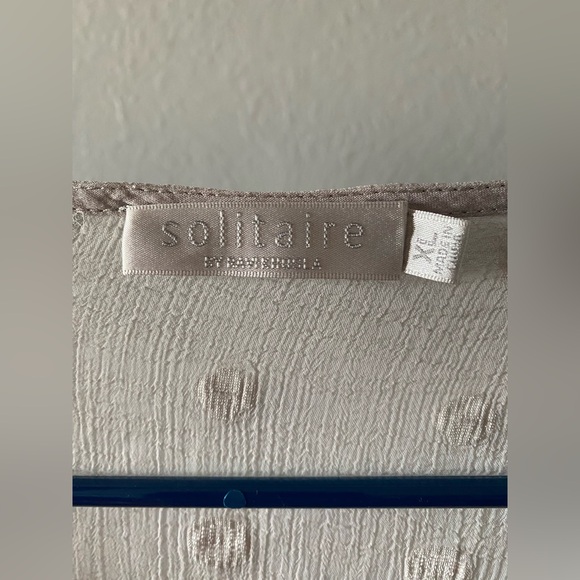 Cute polkadot shirt - Picture 5 of 5